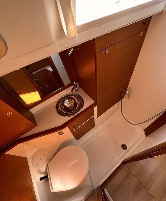 MoElli | Sun Odyssey 389 photo 10