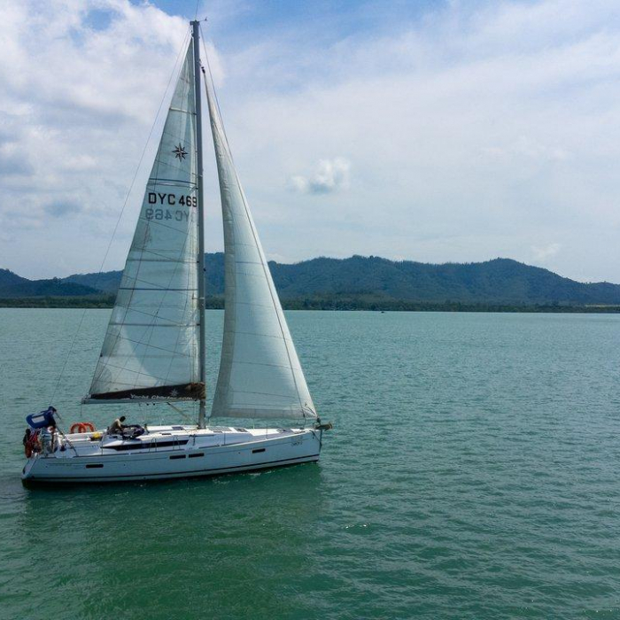 Aurora Belle | Sun Odyssey 469 photo 1