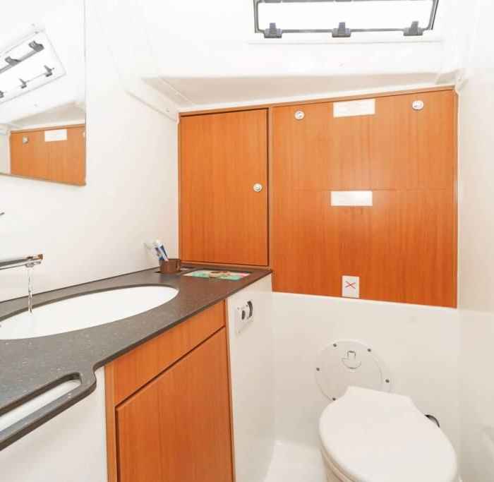 COSTA COSTA | Bavaria Cruiser 45 photo 9