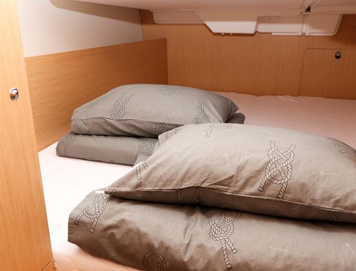 Aquarius | Oceanis 35.1 photo 13