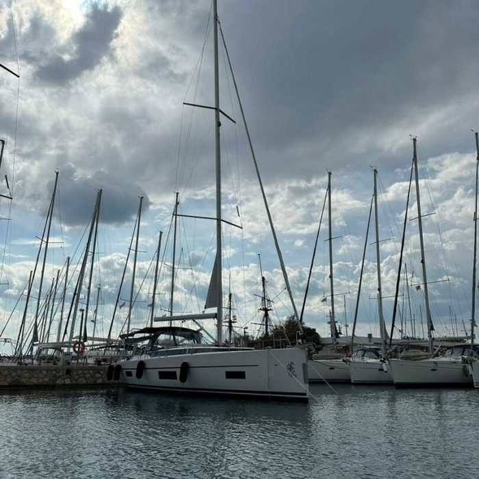 Prestige | Bavaria C45 Holiday photo 3