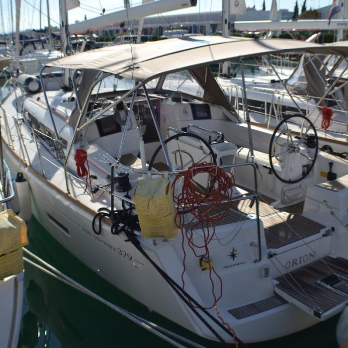 Orion | Sun Odyssey 379 photo 4