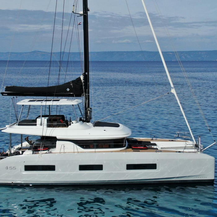 AGENDA 55 | Lagoon 55 photo 2