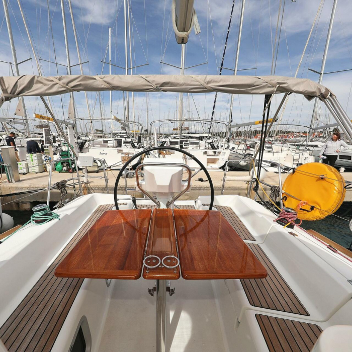 Cosma | Sun Odyssey 33i photo 30