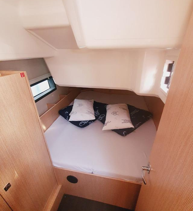 Infinity | Bavaria C38 photo 5