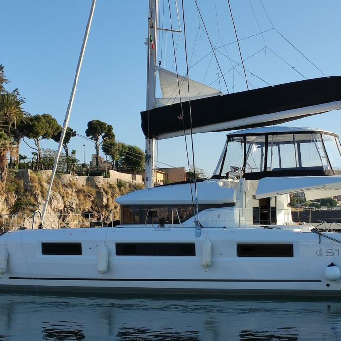 Euphoria IV | Lagoon 51 photo 3