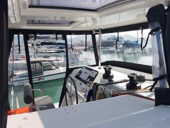 Mami | Lagoon 42 photo 6