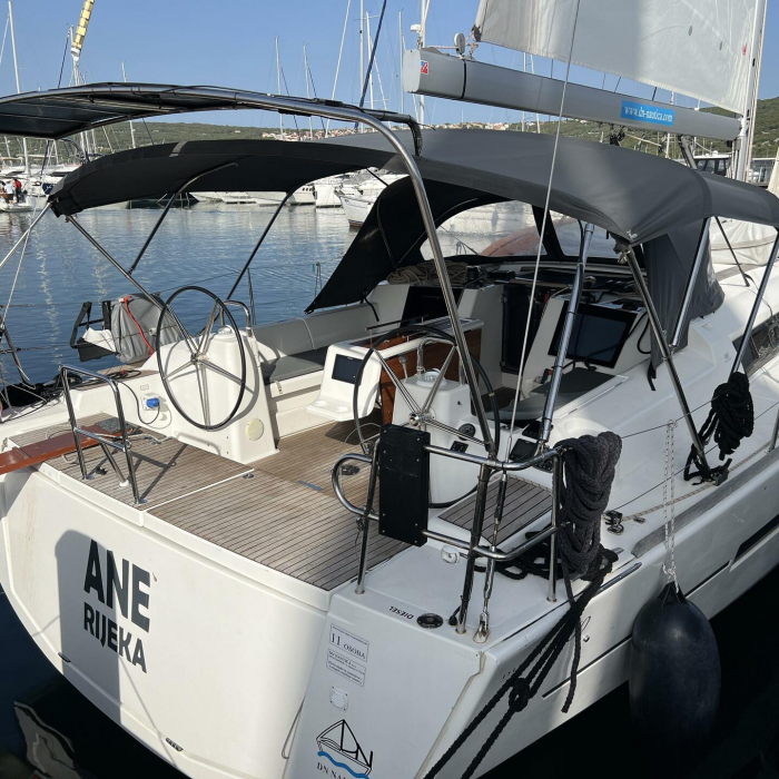 Ane | Dufour 460 GL photo 11