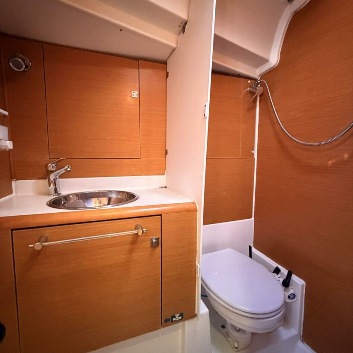 Classic | Sun Odyssey 439 photo 6