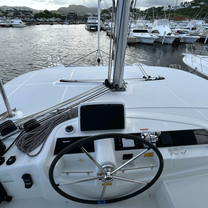 SUEÑOS | Lagoon 46 photo 8