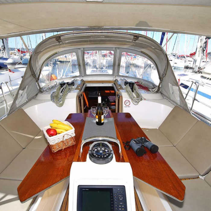 Oracle | Bavaria Cruiser 37 photo 18