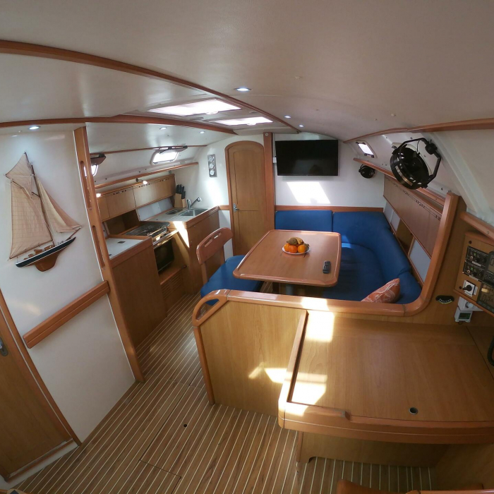 Martina | Harmony 42 photo 12