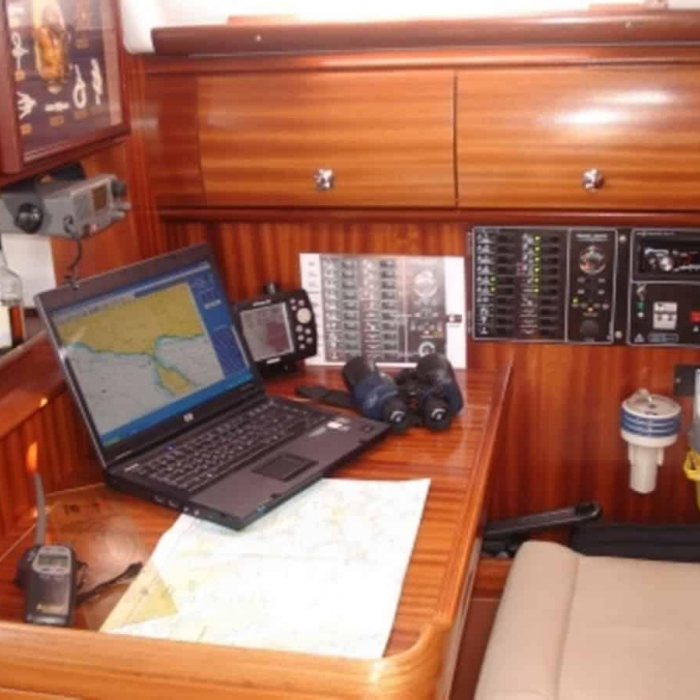 Noelle | Bavaria 38 photo 7