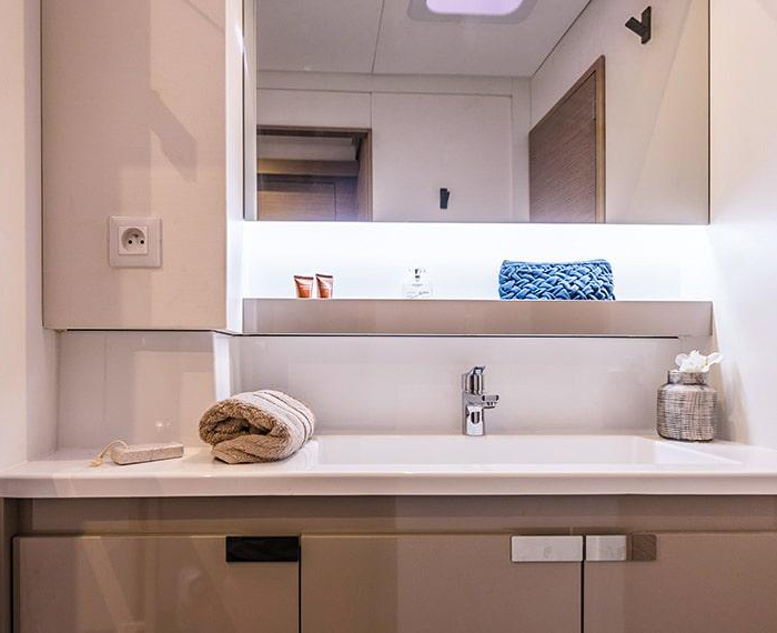 Amante | Fountaine Pajot photo 9