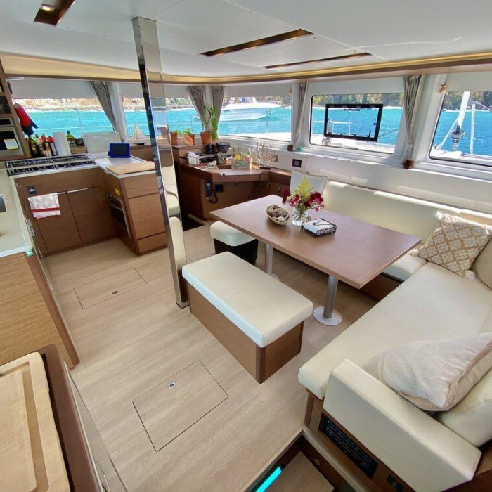 Maryna | Lagoon 46 photo 34