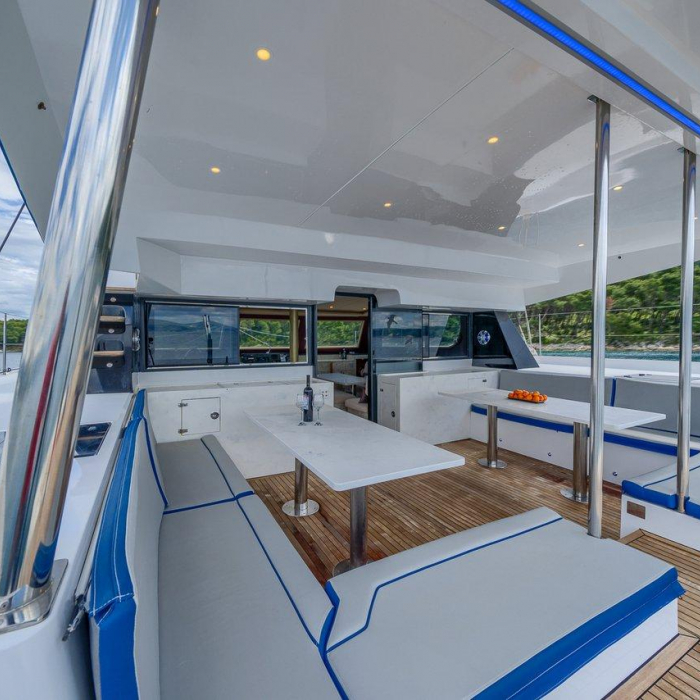 Blue | Luna 49 photo 18