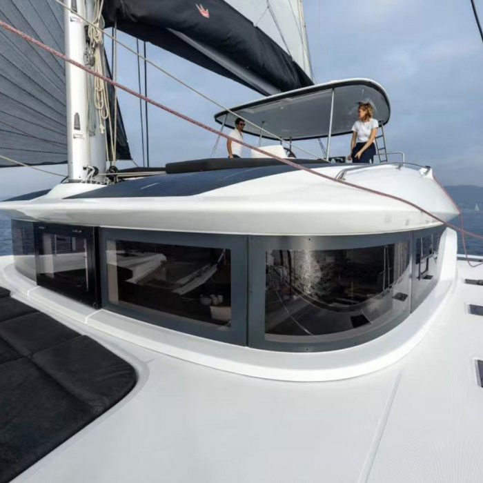 Arctic Dream | Lagoon 51 photo 3