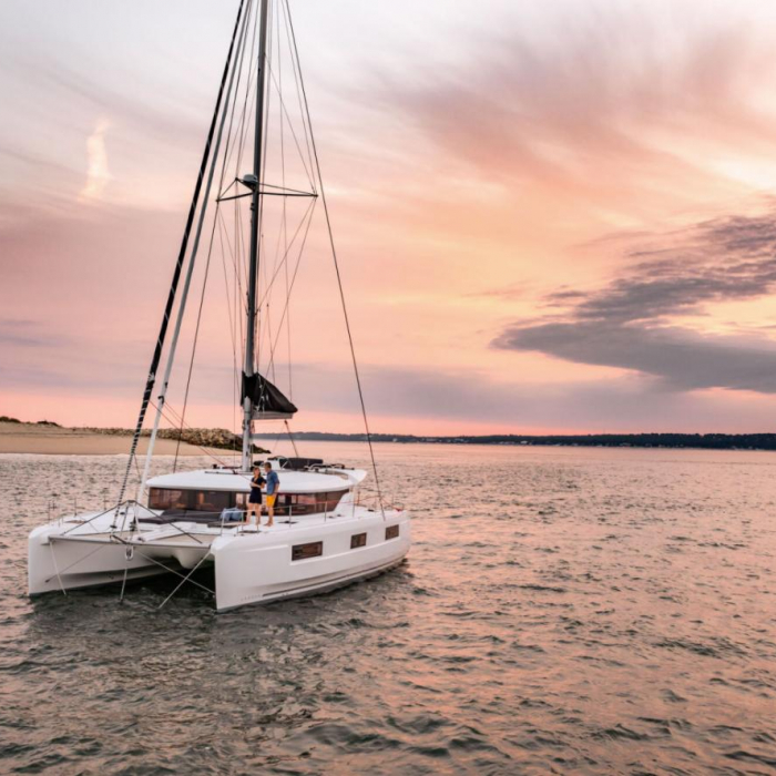 Overseas | Lagoon 46 Flybridge photo 14