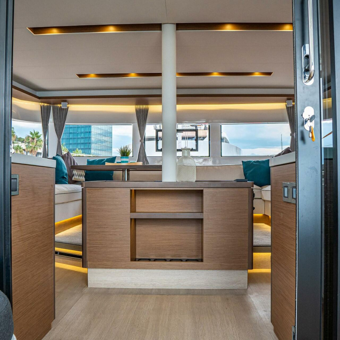 PRINCESS KISS | Lagoon 50 photo 8