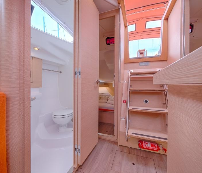 Happy | Elan 40 Impression photo 14