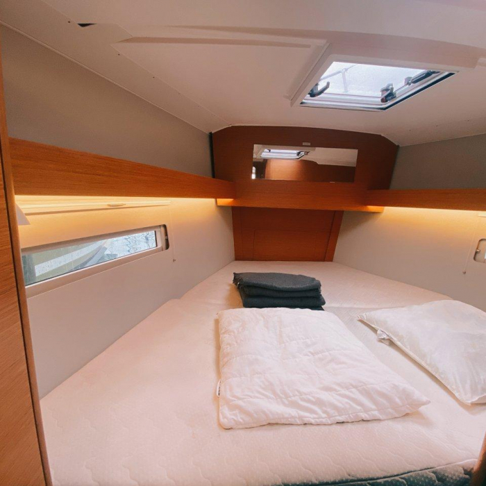 Jelo | Dufour 390 GL photo 10