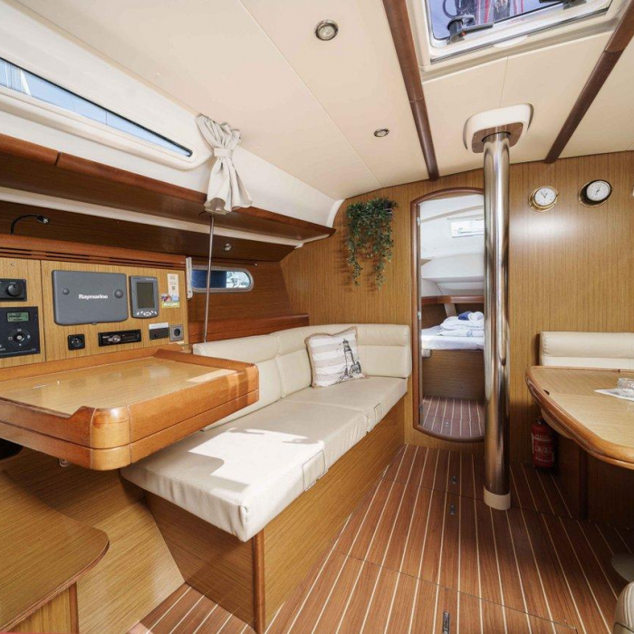 Ema | Sun Odyssey 42i photo 32