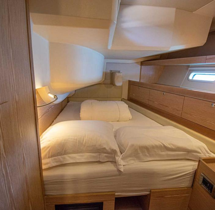 Kind of Blue | Hanse 575 photo 15