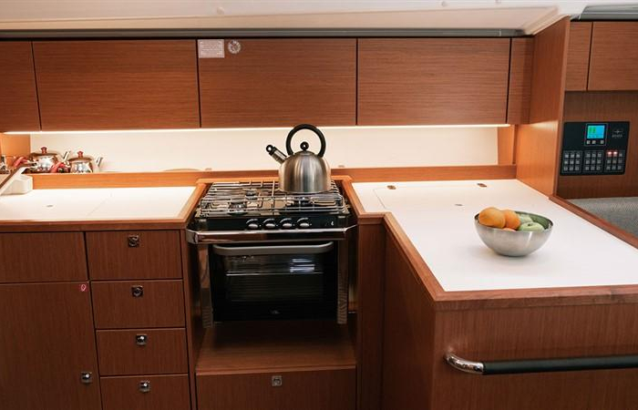 Nomad | Bavaria C42 photo 24