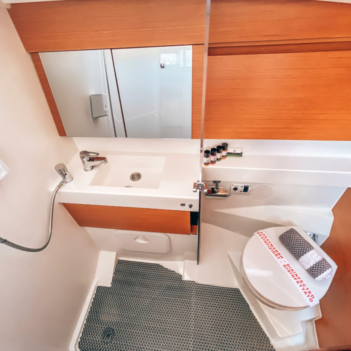 Aquaholic | Sun Odyssey 410 photo 14