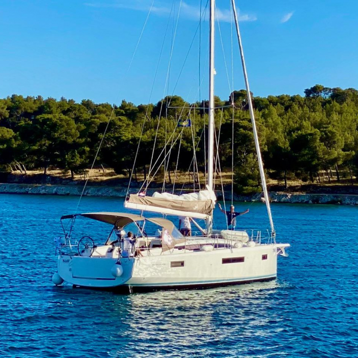 Hawking | Sun Odyssey 410 photo 2