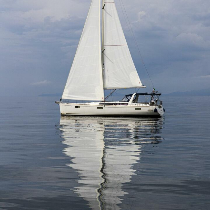 Anthea - Solar Panel | Oceanis 48 photo 5