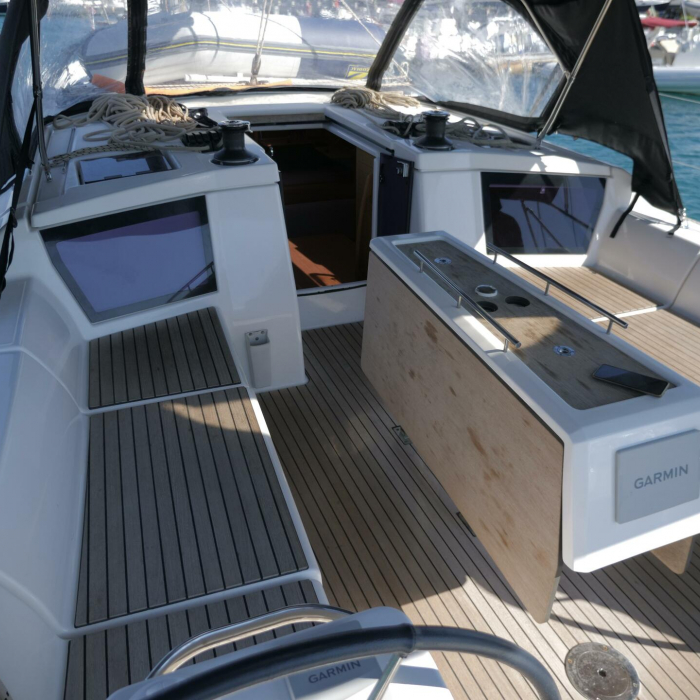 Bloody Mary | Dufour 430 photo 12