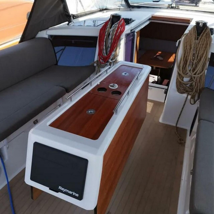 Thymus | Dufour 430 Grand Large photo 7