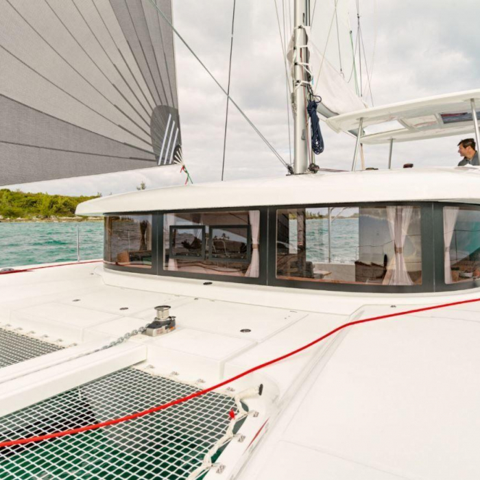 HeyBlue | Lagoon 42 photo 23