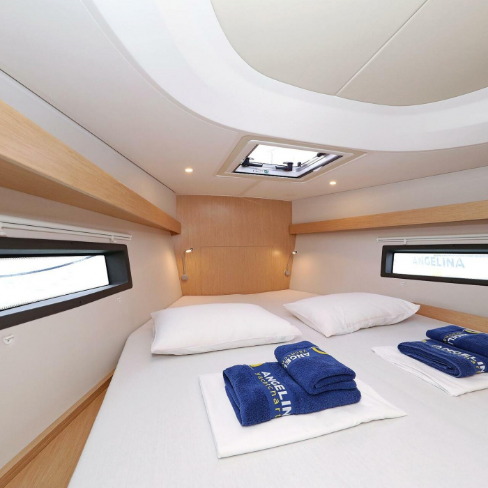 Levente | Bavaria C42 photo 8