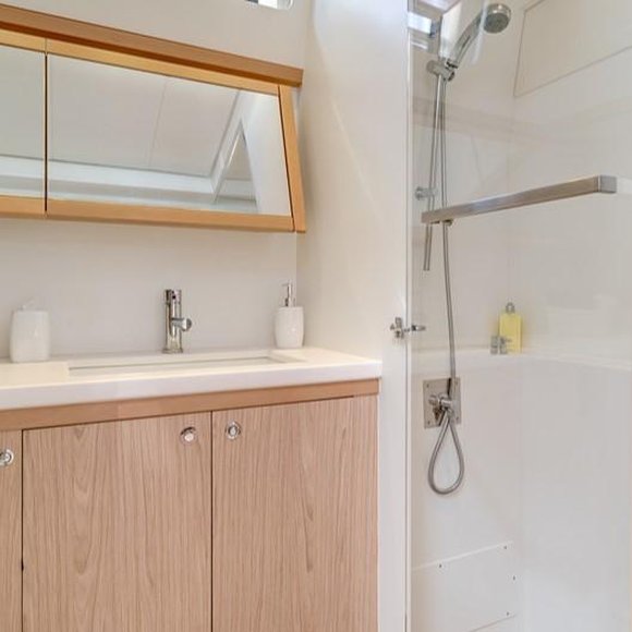 Addu | Lagoon 52 F photo 8