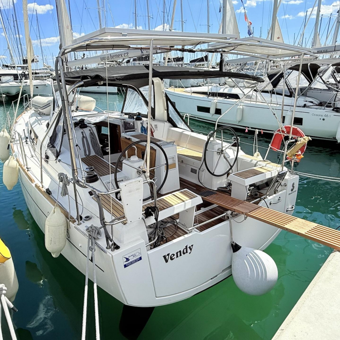 Vendy | Oceanis 35 photo 2