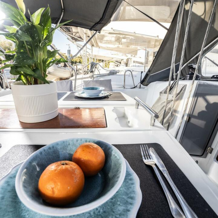 Rania | Oceanis 38.1 photo 17