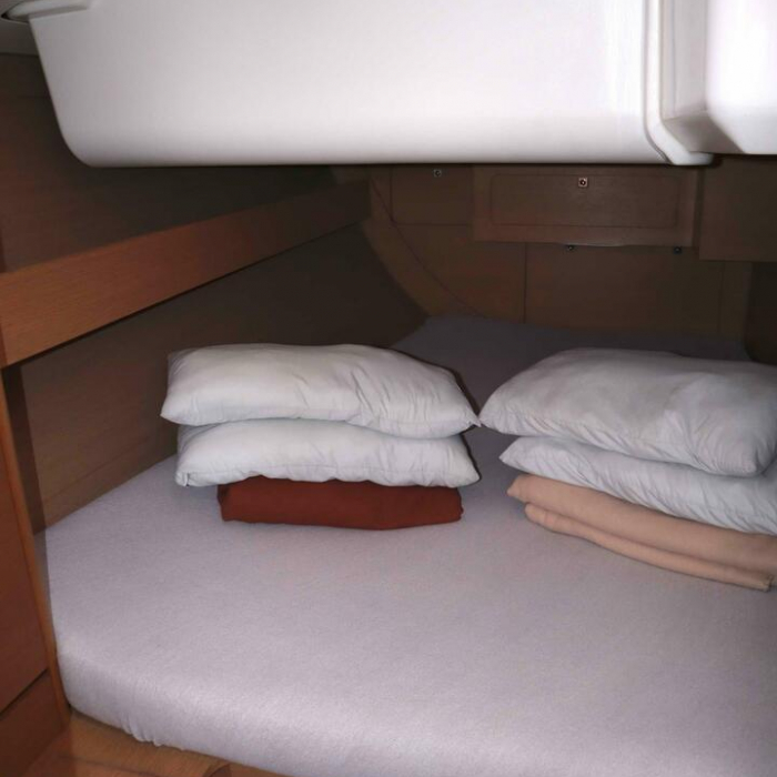  | Dufour 382 photo 16