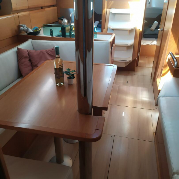 Imagine | Sun Odyssey 389 photo 10