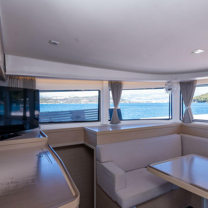 FIND US | Lagoon 42 Owner version photo 6