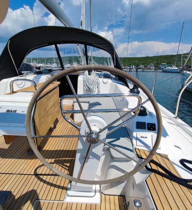 Gala | Bavaria C42 photo 2