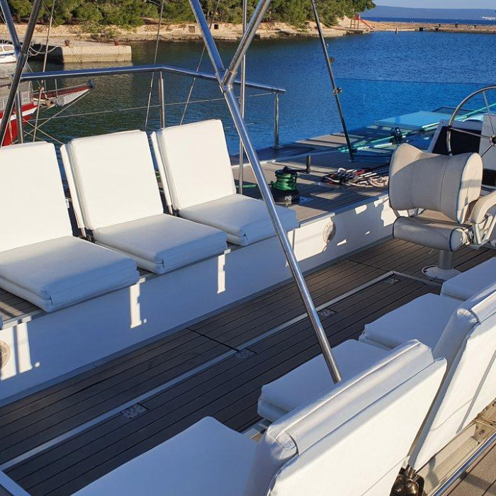 Upwind | Upwind 50 Eco photo 4