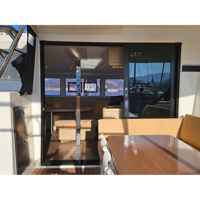 Mare | Lagoon 42 photo 9