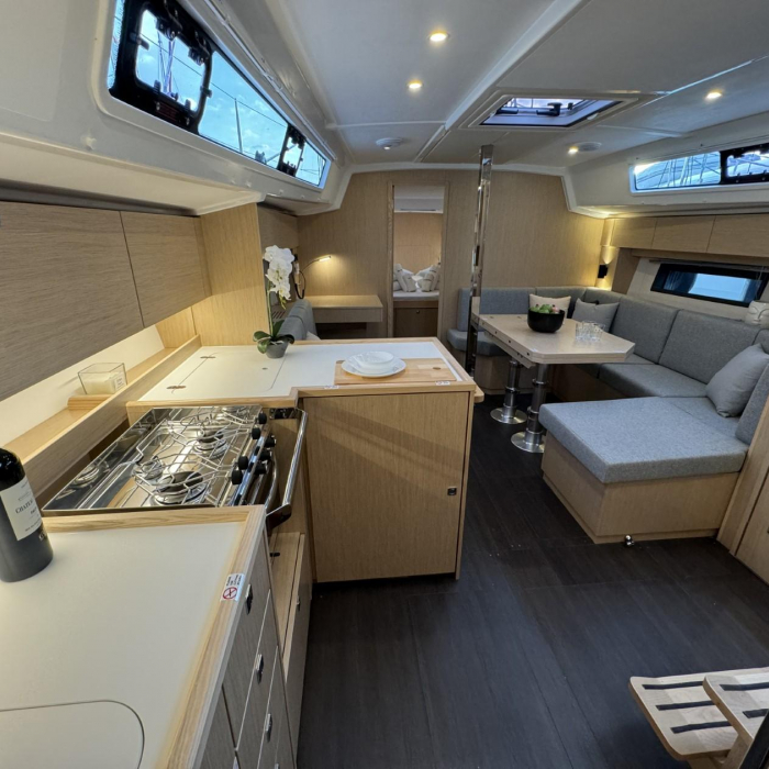 Ivana | Bavaria C42 photo 28