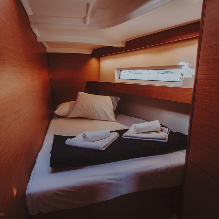 Eleni | Sun Odyssey 440 photo 9