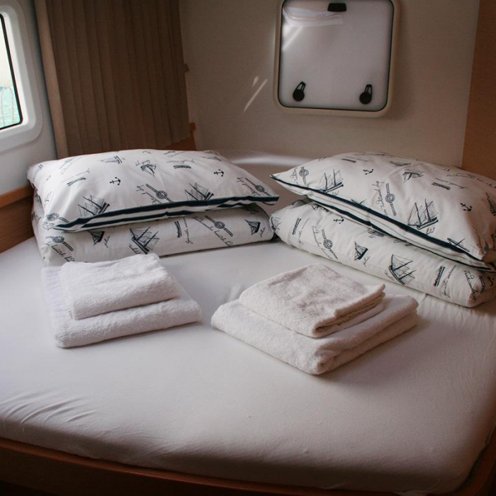 Mola Mola | Lagoon 42 photo 17