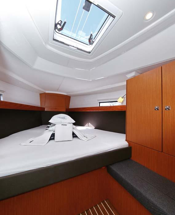 Oracle | Bavaria Cruiser 37 photo 13