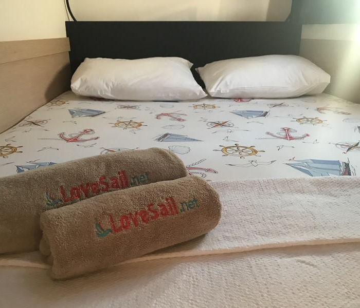 Bonita | Fountaine Pajot Astrea 42 photo 39