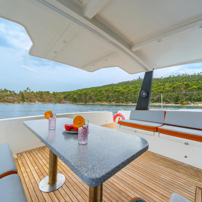 Orange | Luna 47 Power photo 27